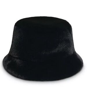 $95 MRSP | Apparis - Amara Faux Fur Bucket Hat | One Size | Black | NWOT